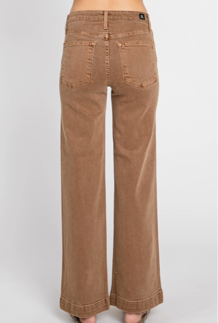 Jean Genoa caramel